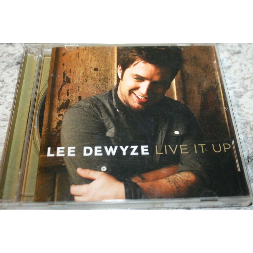LIVE IT UP, LEE DEWYZE AUDIO CD COUNTRY MUSIC VGUC